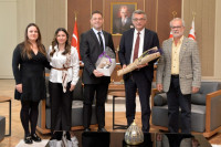 Cumhurbaşkanı Tufan Erh&uuml;rman, İskele Esnaf ve Zanaatk&acirc;rlar Birliği Heyetini Kabul Etti